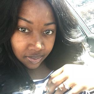 Meet your Posher, Sheandra